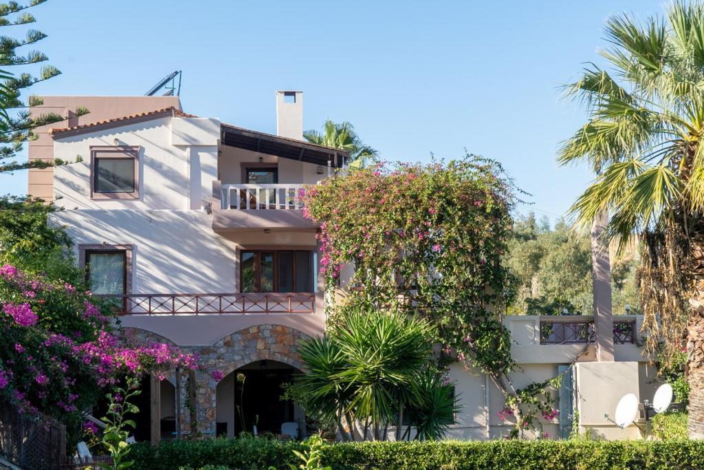 Modern Villas With Gardens And Stunning Views Ligaria  Buitenkant foto